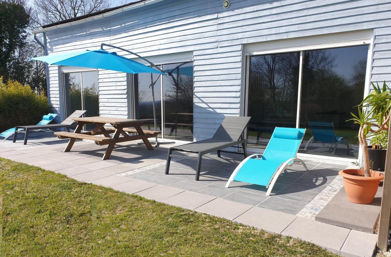 Charming Traditional 2-Bed Cottage Near Plémet エクステリア 写真